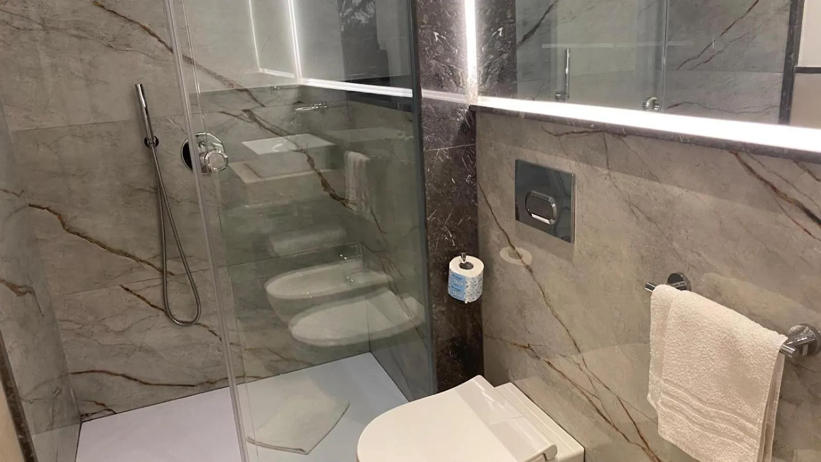 Bed and Breakfast Maxim Palermo 3*,  Italien